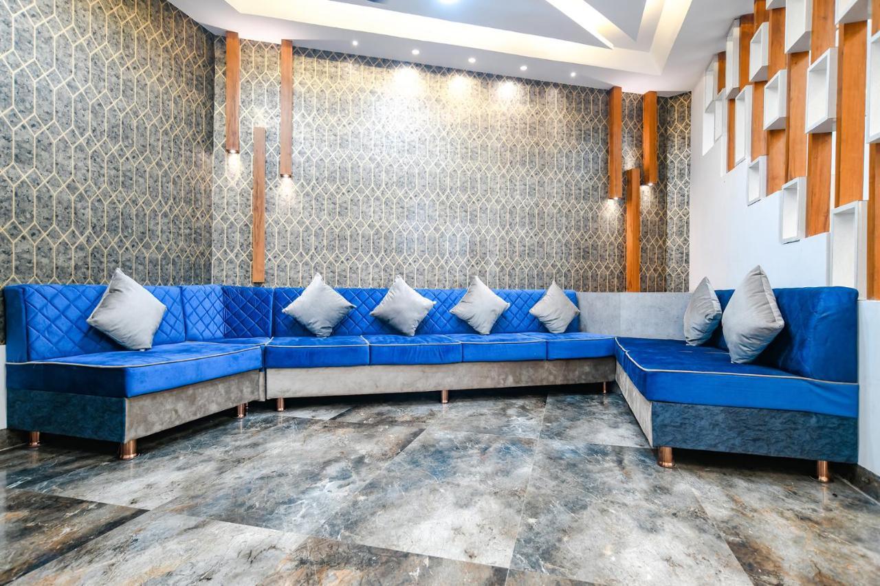 Fabhotel Stay Well Индаур Экстерьер фото