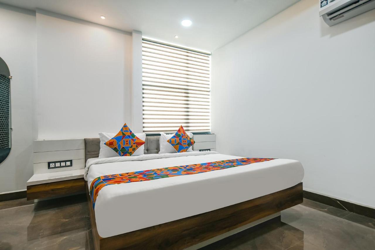 Fabhotel Stay Well Индаур Экстерьер фото